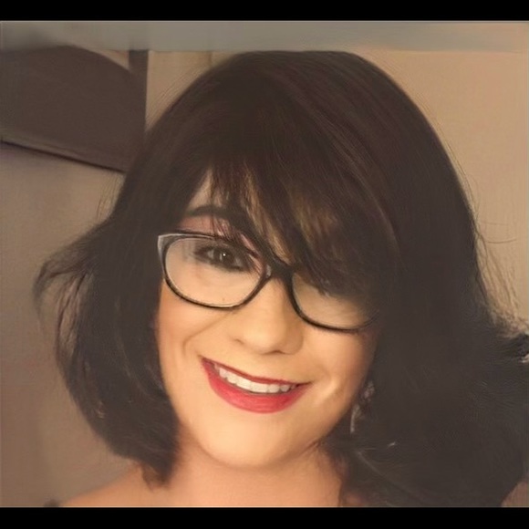 Meet your Posher, Alicia - Picture 1 of 1